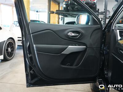 2022 Jeep Cherokee X   - Photo 13 - Lynnwood, WA 98036