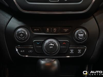 2022 Jeep Cherokee X   - Photo 22 - Lynnwood, WA 98036