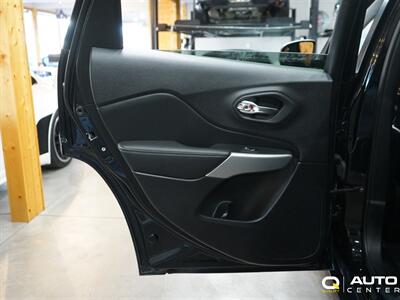 2022 Jeep Cherokee X   - Photo 29 - Lynnwood, WA 98036