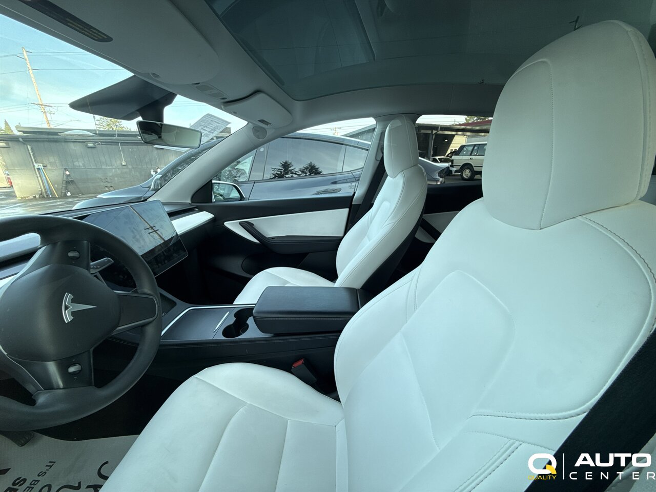 2021 Tesla Model Y Long Range - Photo 2 - Lynnwood, WA 98036