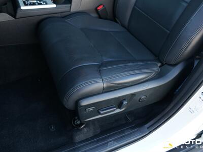 2021 Toyota Tundra Platinum   - Photo 17 - Lynnwood, WA 98036