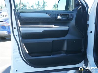 2021 Toyota Tundra Platinum   - Photo 12 - Lynnwood, WA 98036