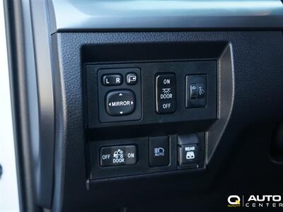 2021 Toyota Tundra Platinum   - Photo 19 - Lynnwood, WA 98036