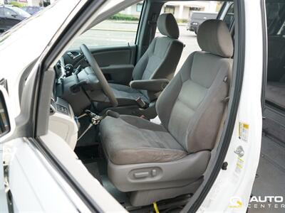 2010 Honda Odyssey EX   - Photo 12 - Lynnwood, WA 98036