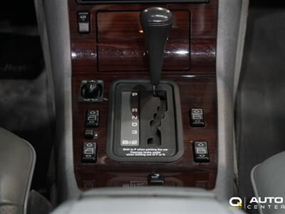 1995 Mercedes-Benz S 420 Base   - Photo 18 - Lynnwood, WA 98036