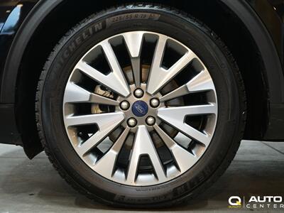 2022 Ford Escape Hybrid Titanium   - Photo 8 - Lynnwood, WA 98036