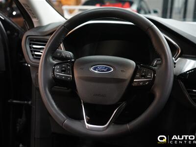 2022 Ford Escape Hybrid Titanium   - Photo 18 - Lynnwood, WA 98036
