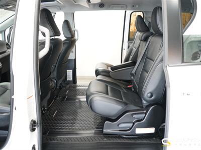2018 Toyota Sienna SE Premium 8 Passenger   - Photo 38 - Lynnwood, WA 98036