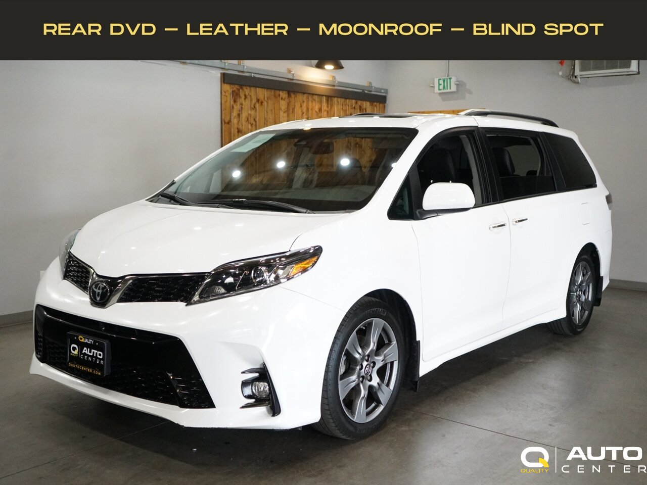 2018 Toyota Sienna SE Premium 8 Passenger - Photo 1 - Lynnwood, WA 98036
