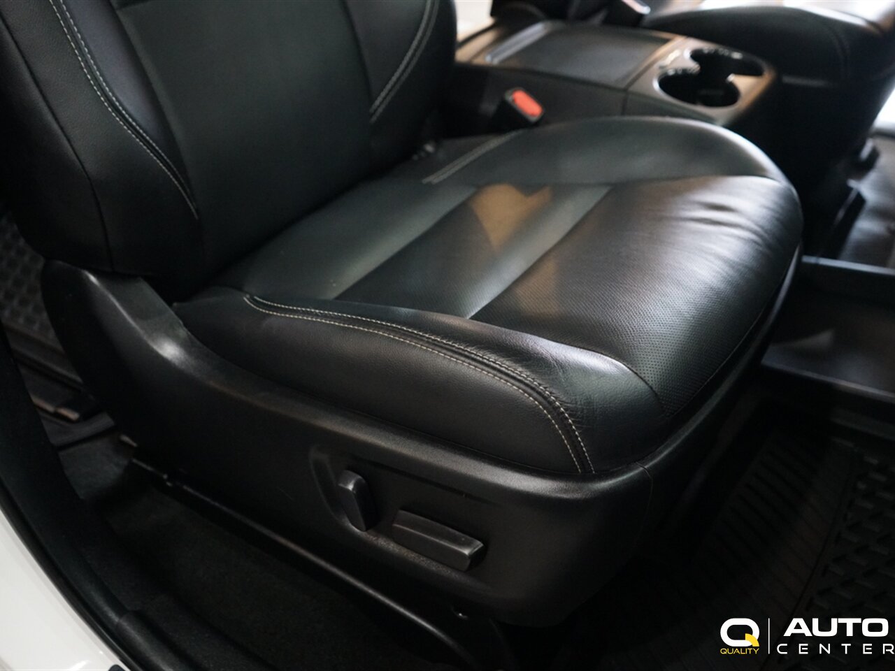 2018 Toyota Sienna SE Premium 8 Passenger - Photo 21 - Lynnwood, WA 98036