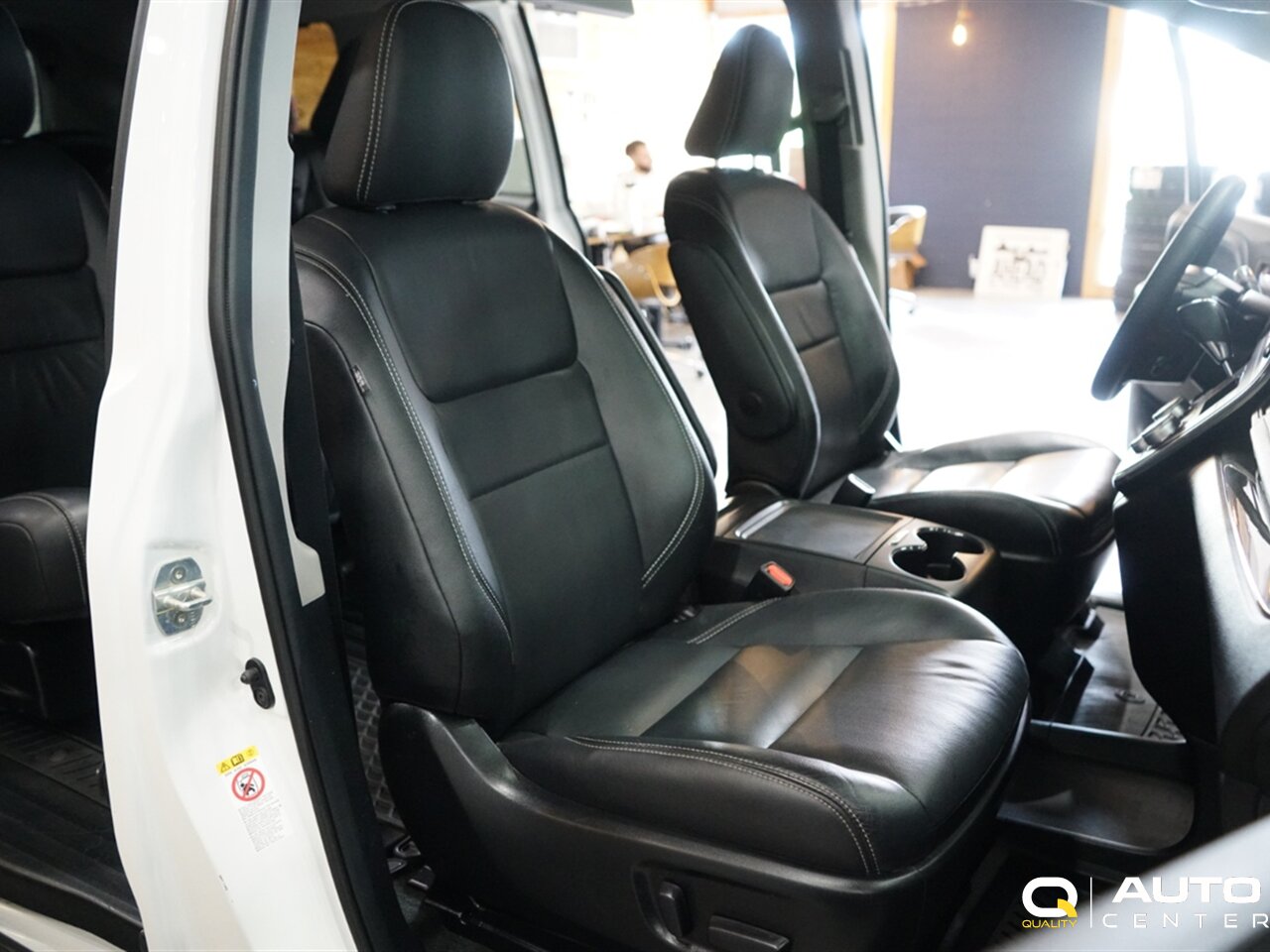 2018 Toyota Sienna SE Premium 8 Passenger - Photo 19 - Lynnwood, WA 98036
