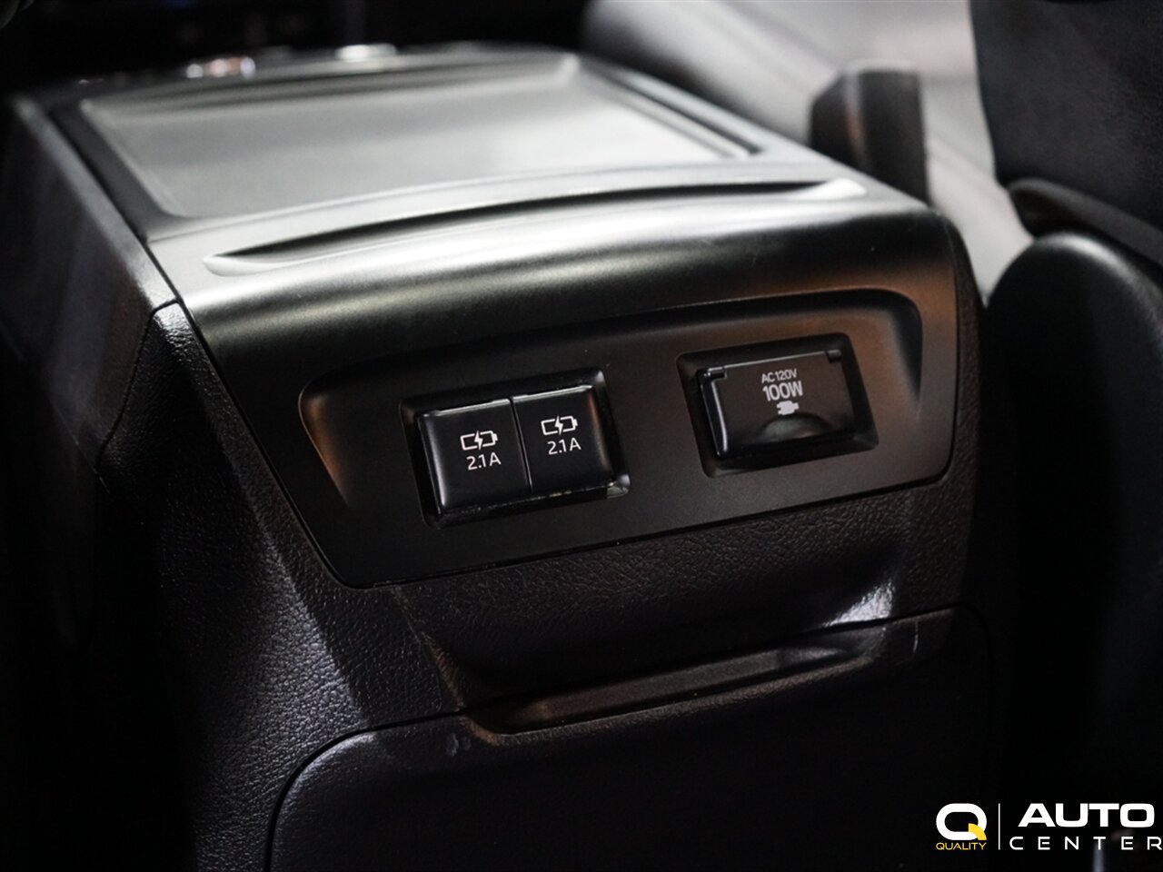 2018 Toyota Sienna SE Premium 8 Passenger - Photo 41 - Lynnwood, WA 98036