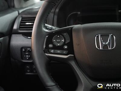 2020 Honda Pilot Touring 8 Passenger   - Photo 31 - Lynnwood, WA 98036