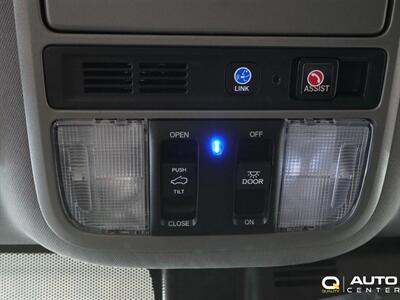 2020 Honda Pilot Touring 8 Passenger   - Photo 36 - Lynnwood, WA 98036