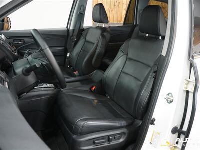 2020 Honda Pilot Touring 8 Passenger   - Photo 23 - Lynnwood, WA 98036