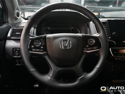 2020 Honda Pilot Touring 8 Passenger   - Photo 30 - Lynnwood, WA 98036
