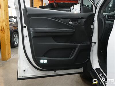 2020 Honda Pilot Touring 8 Passenger   - Photo 14 - Lynnwood, WA 98036