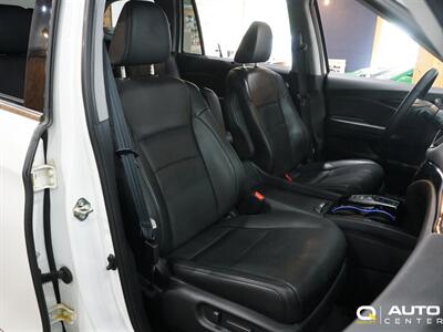 2020 Honda Pilot Touring 8 Passenger   - Photo 27 - Lynnwood, WA 98036