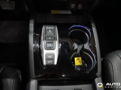 2020 Honda Pilot Touring 8 Passenger   - Photo 39 - Lynnwood, WA 98036