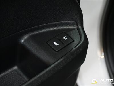 2020 Honda Pilot Touring 8 Passenger   - Photo 17 - Lynnwood, WA 98036