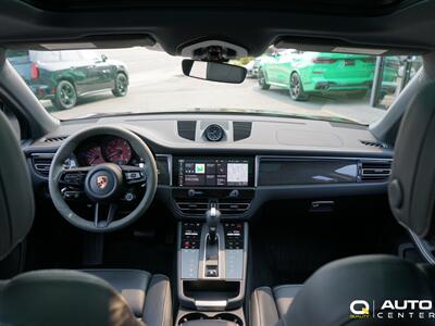 2024 Porsche Macan GTS   - Photo 21 - Lynnwood, WA 98036