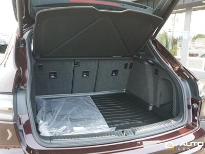 2024 Porsche Macan GTS   - Photo 37 - Lynnwood, WA 98036