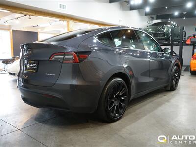 2022 Tesla Model Y Long Range   - Photo 4 - Lynnwood, WA 98036