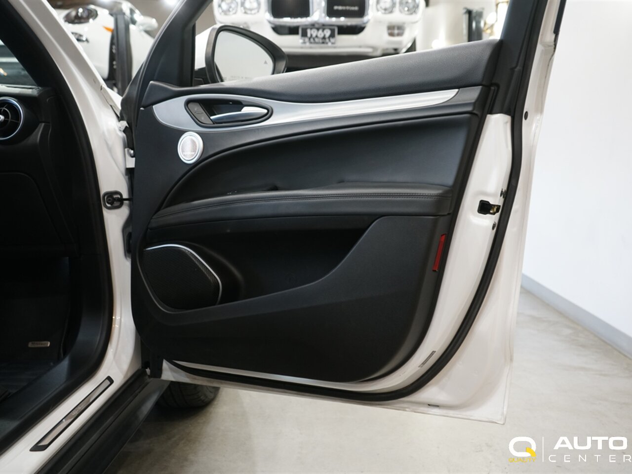 2018 Alfa Romeo Stelvio Ti - Photo 19 - Lynnwood, WA 98036