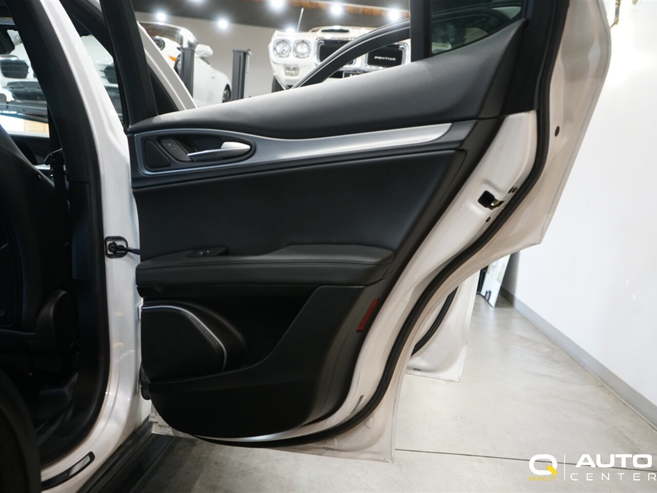 2018 Alfa Romeo Stelvio Ti - Photo 20 - Lynnwood, WA 98036