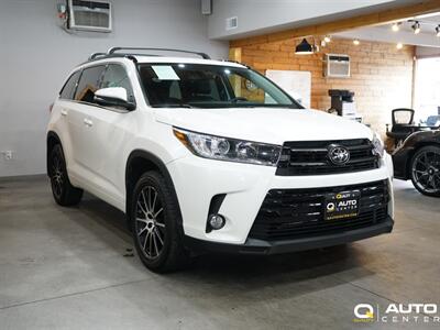2018 Toyota Highlander XLE   - Photo 3 - Lynnwood, WA 98036