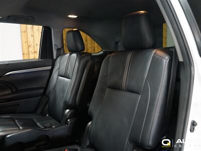 2018 Toyota Highlander XLE   - Photo 33 - Lynnwood, WA 98036