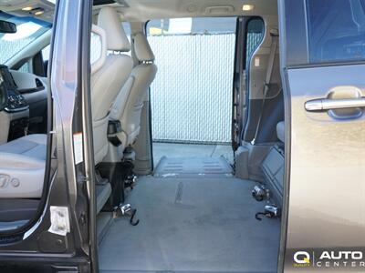 2015 Toyota Sienna XLE 7 Passenger   - Photo 26 - Lynnwood, WA 98036