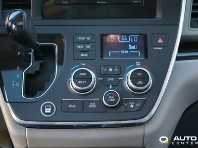 2015 Toyota Sienna XLE 7 Passenger   - Photo 21 - Lynnwood, WA 98036
