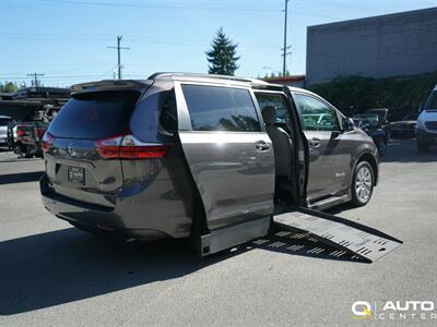 2015 Toyota Sienna XLE 7 Passenger   - Photo 4 - Lynnwood, WA 98036