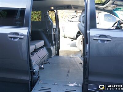 2015 Toyota Sienna XLE 7 Passenger   - Photo 29 - Lynnwood, WA 98036