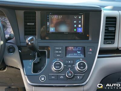 2015 Toyota Sienna XLE 7 Passenger   - Photo 19 - Lynnwood, WA 98036