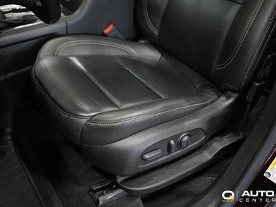 2023 Chevrolet Traverse LT Leather   - Photo 14 - Lynnwood, WA 98036