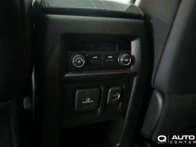 2023 Chevrolet Traverse LT Leather   - Photo 38 - Lynnwood, WA 98036