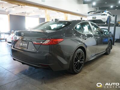 2025 Toyota Camry SE   - Photo 3 - Lynnwood, WA 98036