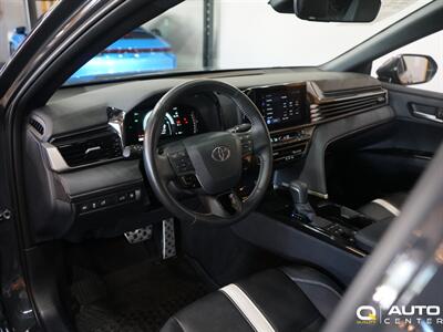 2025 Toyota Camry SE   - Photo 12 - Lynnwood, WA 98036