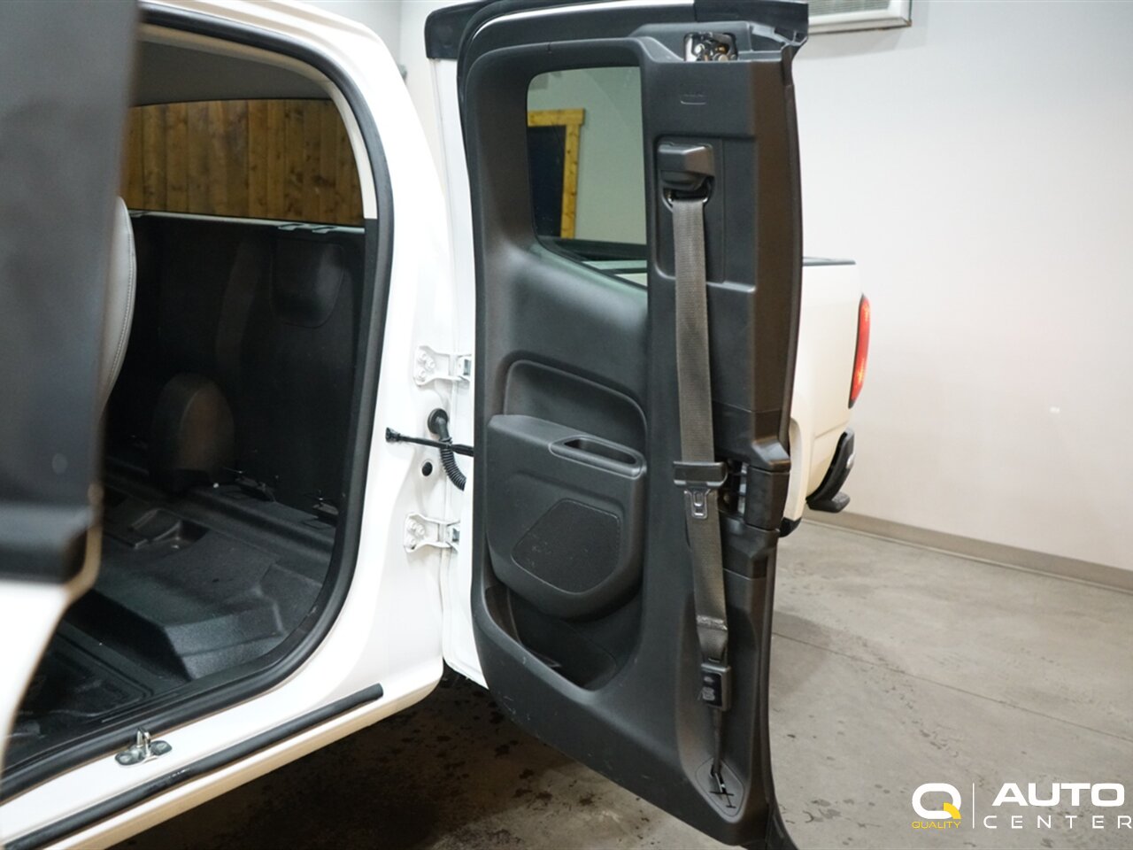 2018 Chevrolet Colorado Work Truck - Photo 19 - Lynnwood, WA 98036