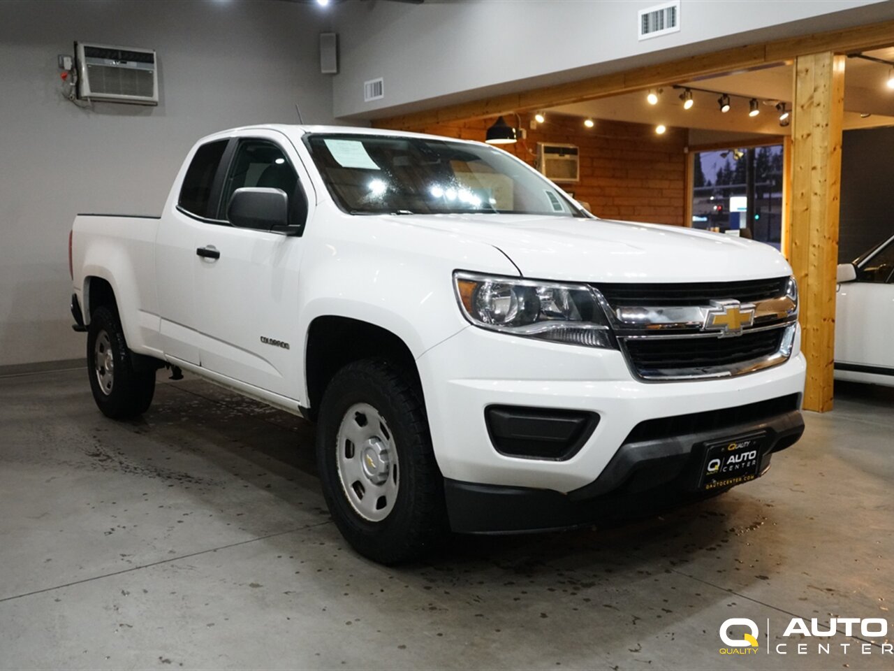 2018 Chevrolet Colorado Work Truck - Photo 3 - Lynnwood, WA 98036