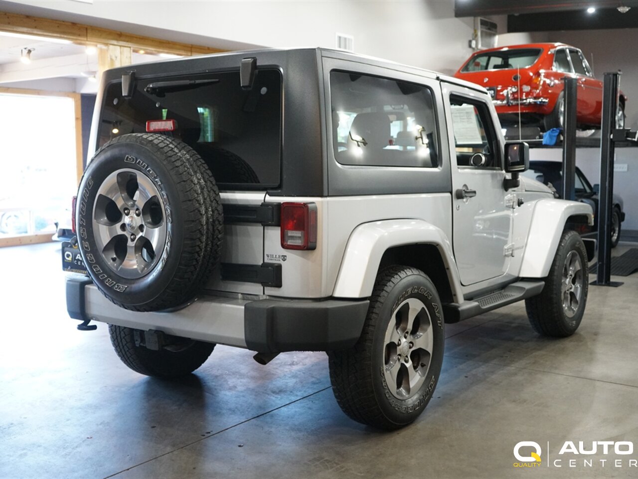2012 Jeep Wrangler Sahara - Photo 5 - Lynnwood, WA 98036