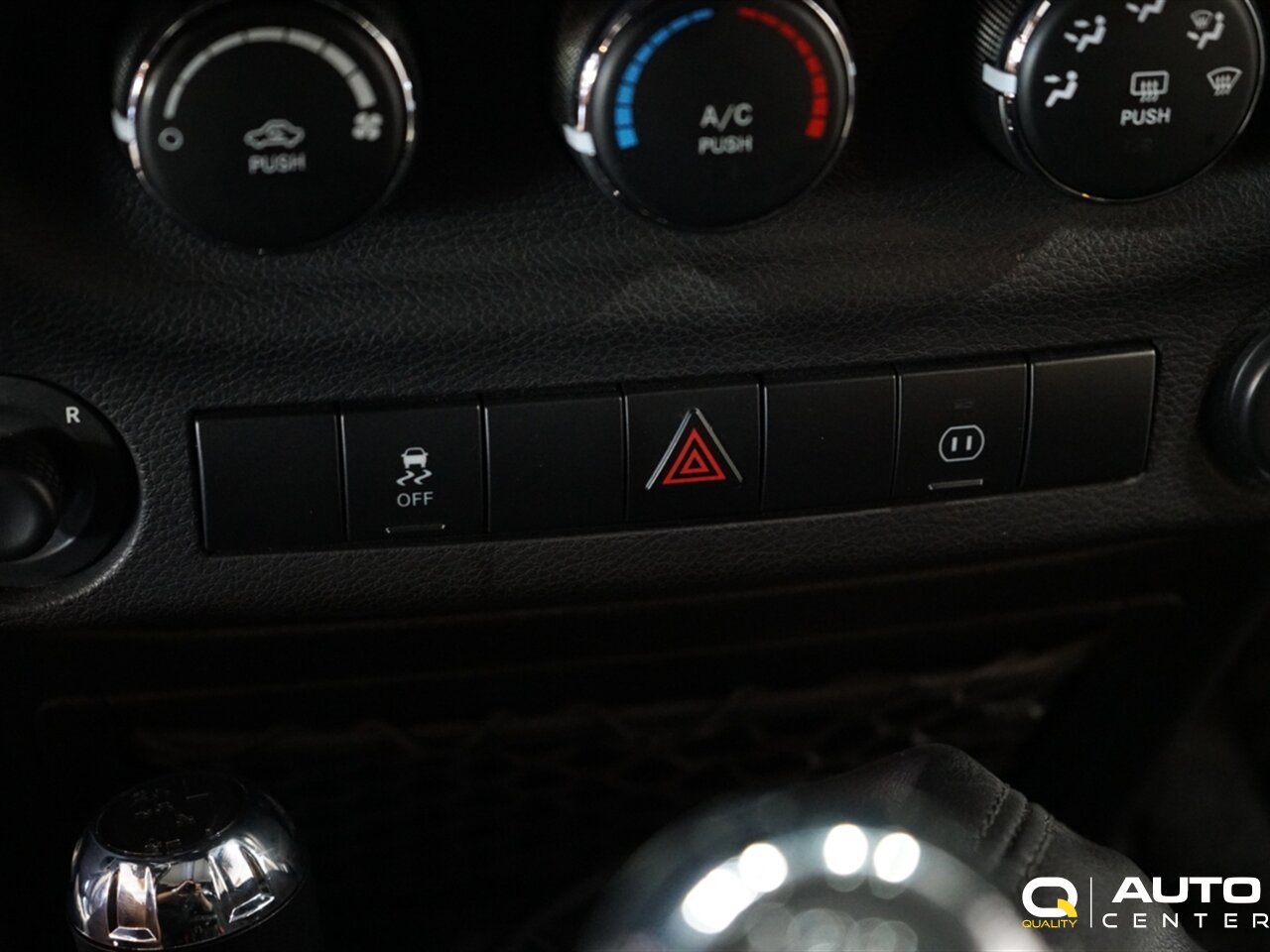 2012 Jeep Wrangler Sahara - Photo 27 - Lynnwood, WA 98036