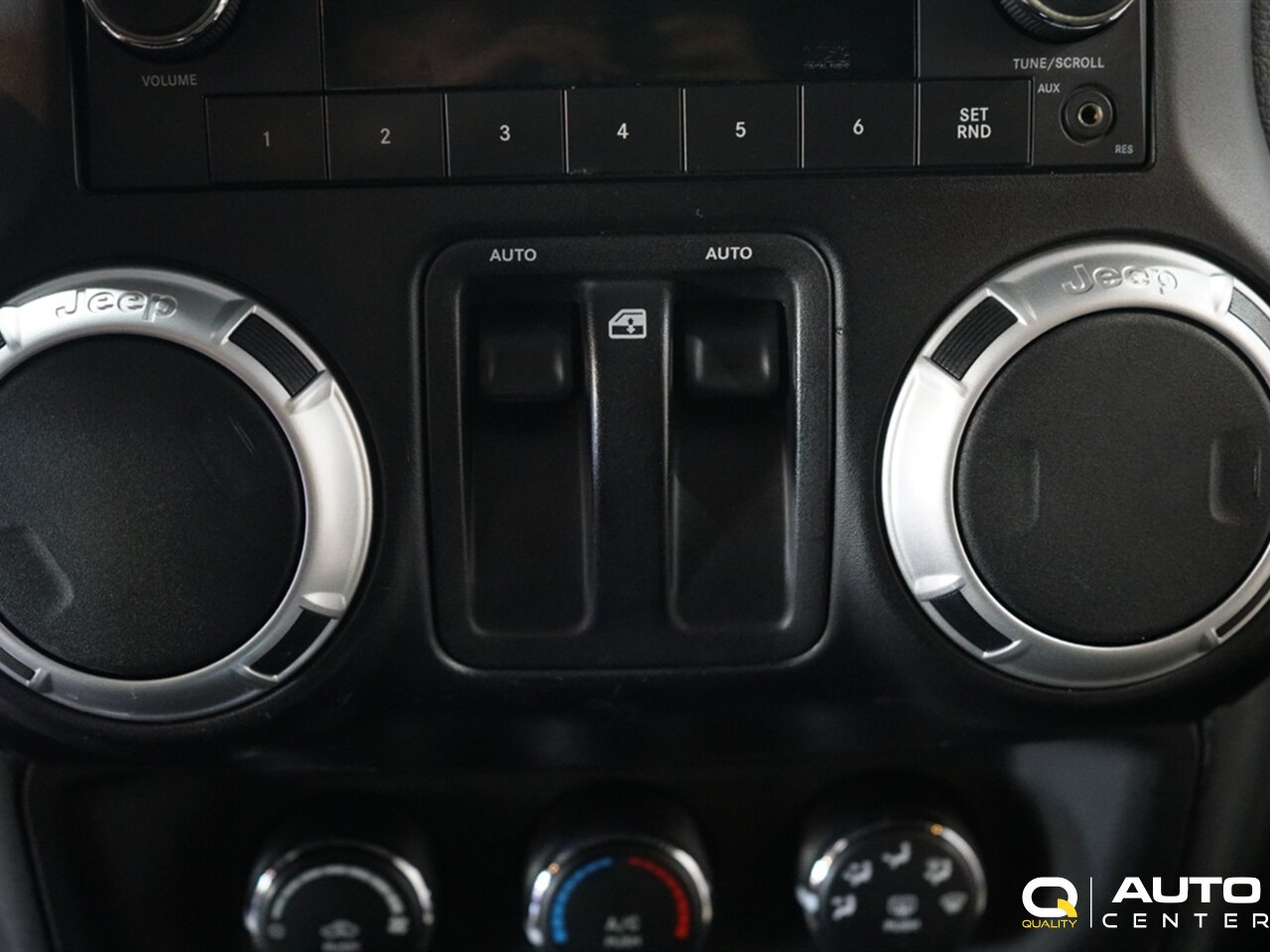 2012 Jeep Wrangler Sahara - Photo 24 - Lynnwood, WA 98036