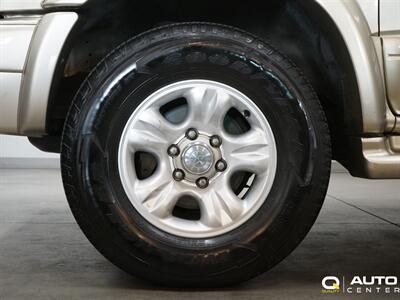 2001 Toyota 4Runner Limited V6   - Photo 7 - Lynnwood, WA 98036