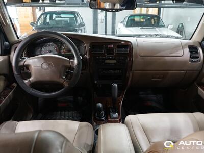 2001 Toyota 4Runner Limited V6   - Photo 23 - Lynnwood, WA 98036