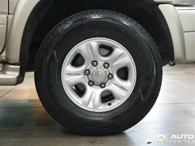 2001 Toyota 4Runner Limited V6   - Photo 10 - Lynnwood, WA 98036
