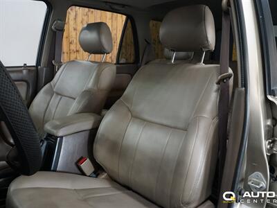 2001 Toyota 4Runner Limited V6   - Photo 16 - Lynnwood, WA 98036