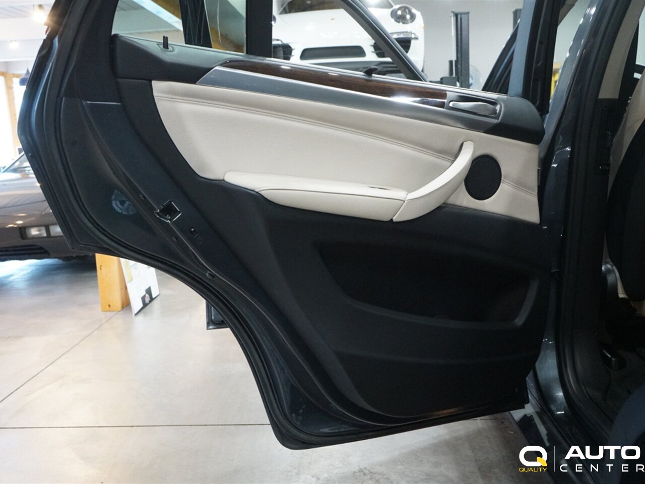 2011 BMW X5 xDrive35d - Photo 11 - Lynnwood, WA 98036